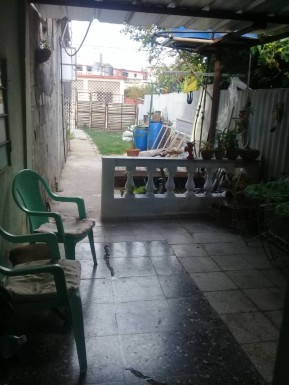 Casa Independiente de 1 habitación en venta en Los Quemados, Marianao, La Habana