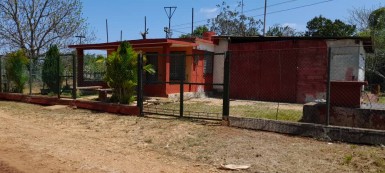 Casa Independiente en Santa Mónica, Quivicán, Mayabeque