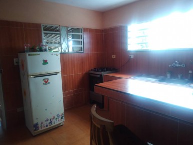 Casa de 2 habitaciones en venta en Cuatro Caminos, Cotorro, La Habana