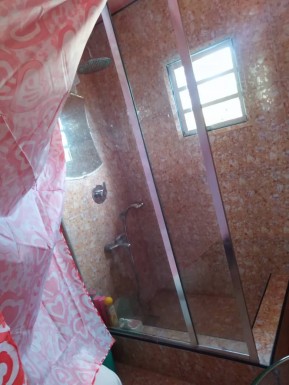 Casa de 2 habitaciones en venta en Cuatro Caminos, Cotorro, La Habana