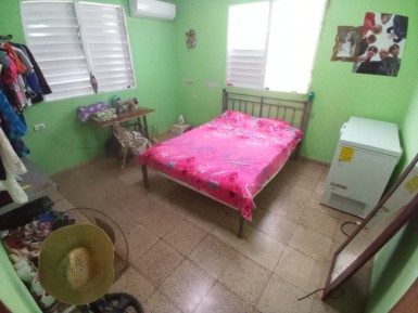 Casa Independiente de 2 habitaciones en venta en Las Guásimas, Arroyo Naranjo, La Habana