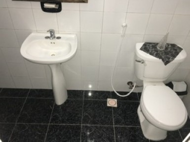 Casa Independiente de 4 habitaciones en venta en California, San Miguel del Padrón, La Habana