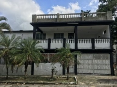 Casa Independiente de 4 habitaciones en venta en California, San Miguel del Padrón, La Habana