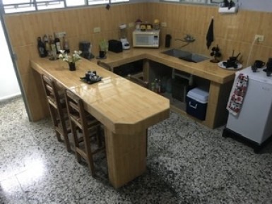 Casa Independiente de 4 habitaciones en venta en California, San Miguel del Padrón, La Habana