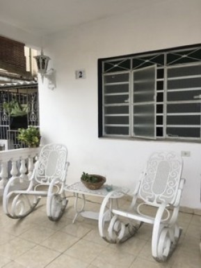 Casa Independiente de 4 habitaciones en venta en California, San Miguel del Padrón, La Habana