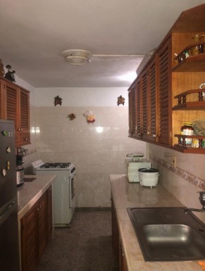 Apartment with 4 bedrooms for sale in Nuevo Vedado, Plaza de la Revolución, La Habana