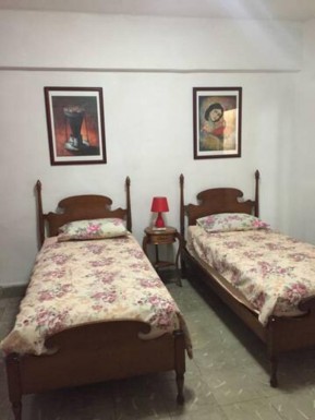 Apartment with 4 bedrooms for sale in Vedado, Plaza de la Revolución, La Habana