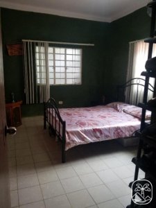Casa de 4 habitaciones en venta en Ampliación del Sevillano, Arroyo Naranjo, La Habana - Miniatura 3