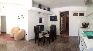 Casa Independiente de 3 habitaciones en venta en Guanabo, Habana del Este, La Habana