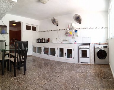 Casa Independiente de 3 habitaciones en venta en Guanabo, Habana del Este, La Habana