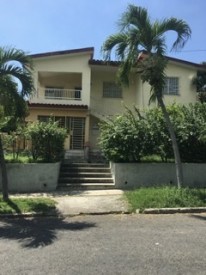 Apartment with 3 bedrooms for sale in Nuevo Vedado, Plaza de la Revolución, La Habana