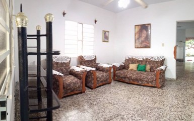 Casa Independiente de 2 habitaciones en venta en Lotería, Cotorro, La Habana