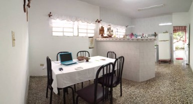 Casa Independiente de 2 habitaciones en venta en Lotería, Cotorro, La Habana