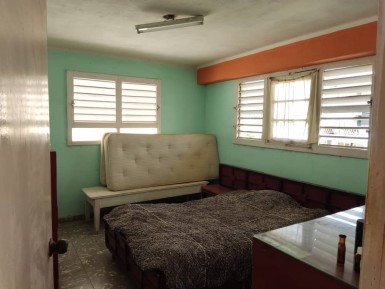 Apartamento de 2 habitaciones en venta en Plaza de la Revolución, La Habana
