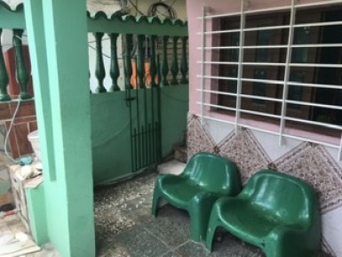 Biplanta de 3 habitaciones en venta en Jaimanitas, Playa, La Habana