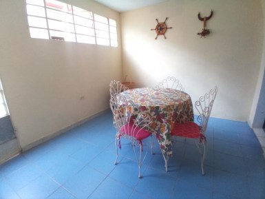 Biplanta de 6 habitaciones en venta en Mazorra, Boyeros, La Habana