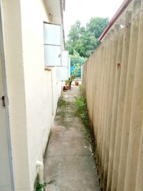 Biplanta de 6 habitaciones en venta en Mazorra, Boyeros, La Habana