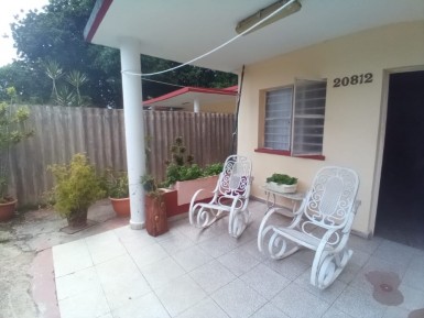 Biplanta de 6 habitaciones en venta en Mazorra, Boyeros, La Habana