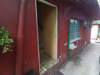 Biplanta de 6 habitaciones en venta en Mazorra, Boyeros, La Habana