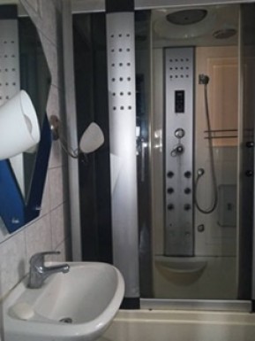 Biplanta de 2 habitaciones en venta en Vedado, Plaza de la Revolución, La Habana