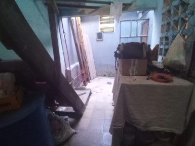 Casa de 2 habitaciones en venta en Las Cañas, Cerro, La Habana