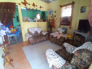Casa Independiente de 2 habitaciones en venta en Lotería, Cotorro, La Habana
