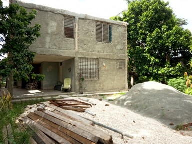 Casa Independiente de 6 habitaciones en venta en Nuevo Vedado - Puentes Grandes, Plaza de la Revolución, La Habana