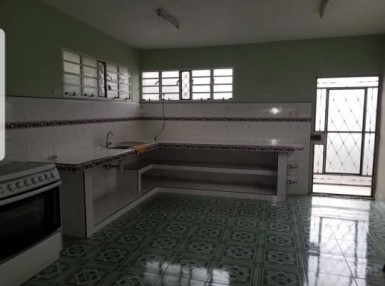 Casa Independiente de 2 habitaciones en venta en Lotería, Cotorro, La Habana