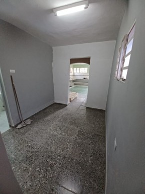 Casa Independiente de 2 habitaciones en venta en Lotería, Cotorro, La Habana