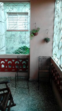 Duplex with 4 bedrooms for sale in Cerro, La Habana