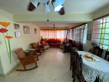 Apartment with 2 bedrooms for sale in Vedado, Plaza de la Revolución, La Habana