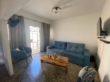 Duplex with 2 bedrooms for sale in Los Quemados, Marianao, La Habana