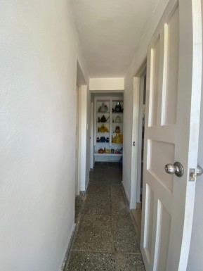 Duplex with 2 bedrooms for sale in Los Quemados, Marianao, La Habana