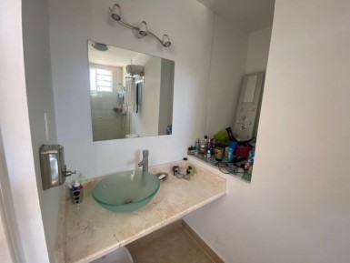 Duplex with 2 bedrooms for sale in Los Quemados, Marianao, La Habana