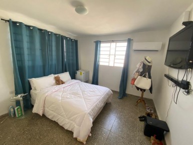 Duplex with 2 bedrooms for sale in Los Quemados, Marianao, La Habana