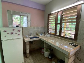 Casa Independiente de 3 habitaciones en permuta en Alamar Este, Habana del Este, La Habana - 4