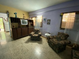 Casa Independiente de 3 habitaciones en permuta en Alamar Este, Habana del Este, La Habana - 10