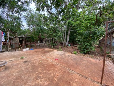 Casa Independiente de 3 habitaciones en venta en Alamar Este, Habana del Este, La Habana