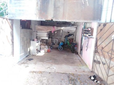Casa Independiente de 3 habitaciones en venta en Alamar Este, Habana del Este, La Habana