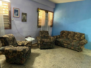 Casa Independiente de 3 habitaciones en venta en Alamar Este, Habana del Este, La Habana