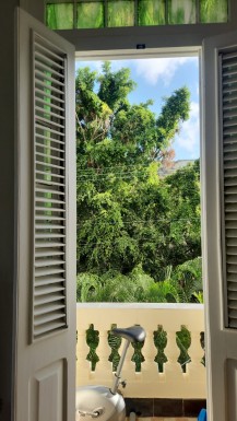 Apartment with 3 bedrooms for exchange in El Carmelo, Plaza de la Revolución, La Habana