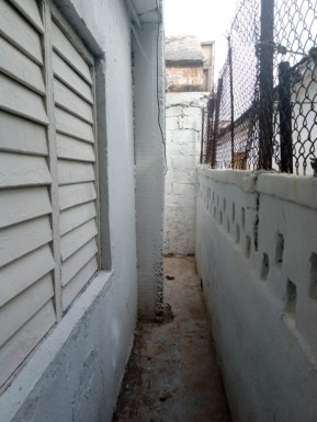 Casa Independiente de 5 habitaciones en venta en Balcón Arimao, La Lisa, La Habana