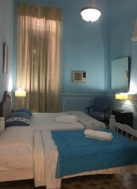 Biplanta de 8 habitaciones en venta en Vedado, Plaza de la Revolución, La Habana - 11