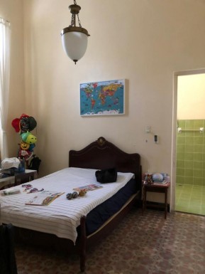 Biplanta de 8 habitaciones en venta en Vedado, Plaza de la Revolución, La Habana