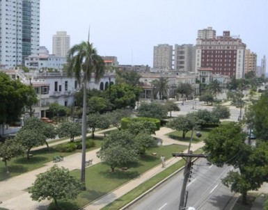 Biplanta de 8 habitaciones en venta en Vedado, Plaza de la Revolución, La Habana