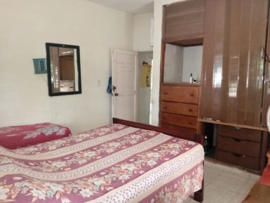Casa Independiente de 3 habitaciones en venta en Guanabo, Habana del Este, La Habana
