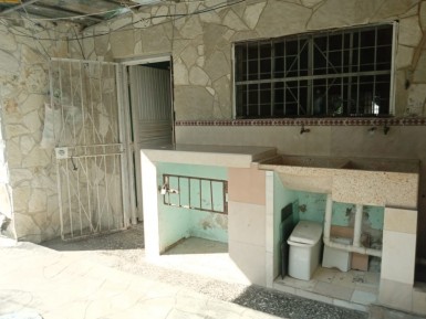 Casa Independiente de 3 habitaciones en venta en Guanabo, Habana del Este, La Habana
