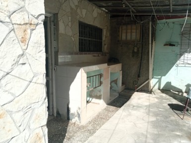 Casa Independiente de 3 habitaciones en venta en Guanabo, Habana del Este, La Habana