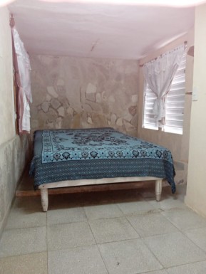 Casa Independiente de 3 habitaciones en venta en Guanabo, Habana del Este, La Habana