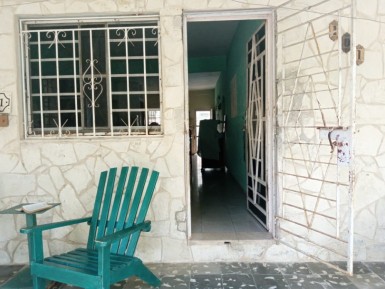 Casa Independiente de 3 habitaciones en venta en Guanabo, Habana del Este, La Habana